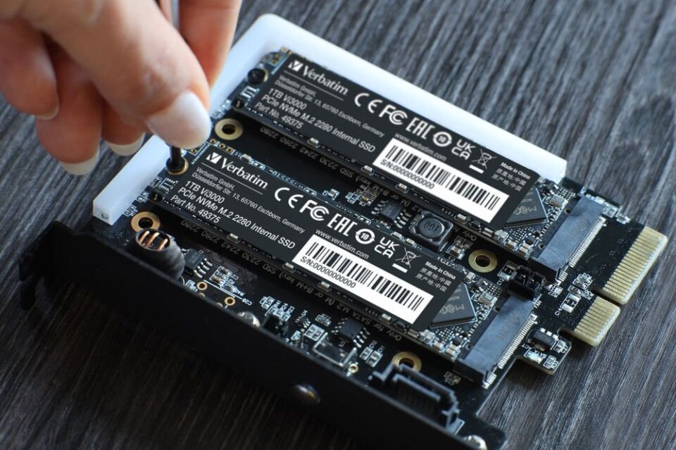 Verbatim 1 TB Dahili M.2 SSD VI3000 PCIE4 2200MB/S - 3100MB/S