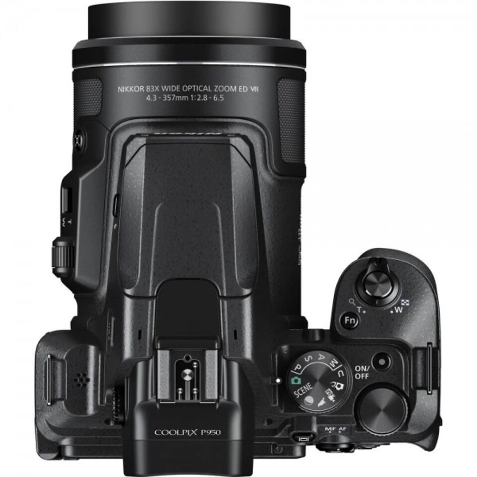 Nikon Coolpix P950 Dijital Fotoğraf Makinesi (Karfo Karacasulu Garantili)