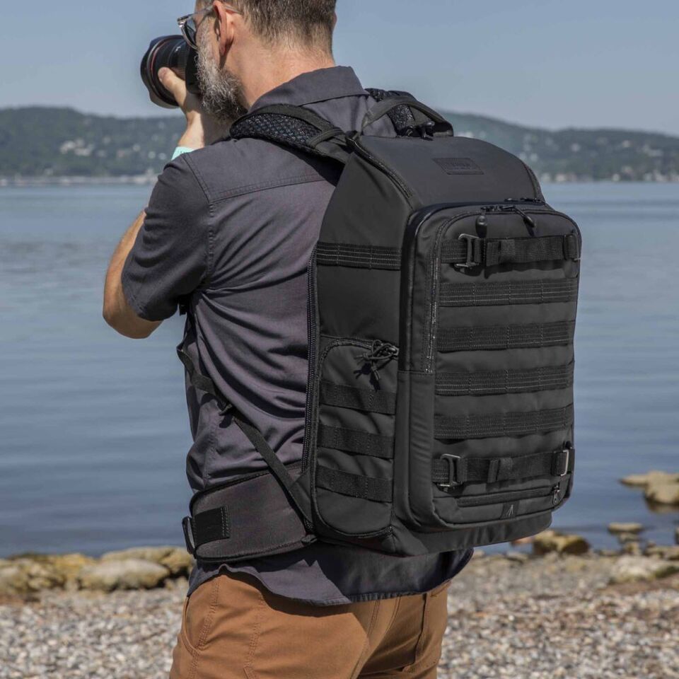 Tenba Axis V2 Multicam 20L Siyah Sırt Çantası